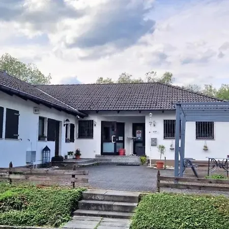 Moderne - Bettwaesche, Handtuecher, Internet & Nebenkosten Inkl * Thalfang
