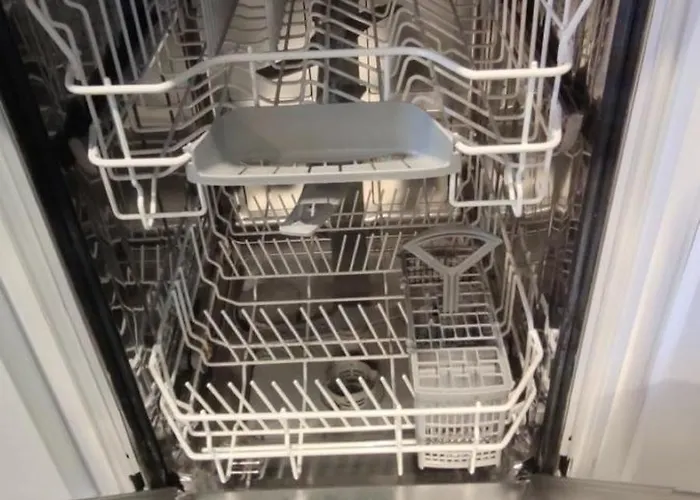 Moderne - Bettwaesche, Handtuecher, Internet & Nebenkosten Inkl * 塔尔方